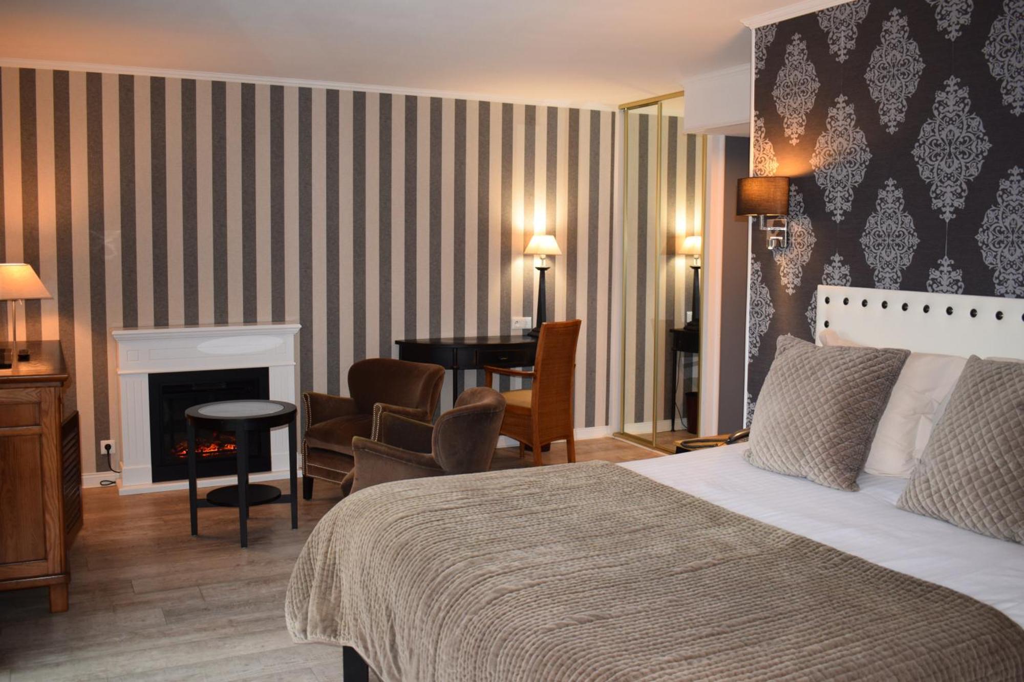 Le Trophee Boutique Hotel Spa- La Loggia Appart'Hotel Deauville Kültér fotó